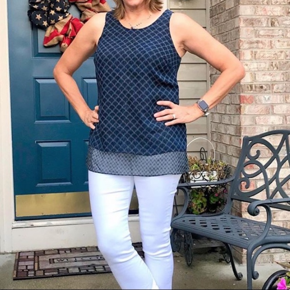 Cabi Scallop Top, NWOT, size Medium, item 3783